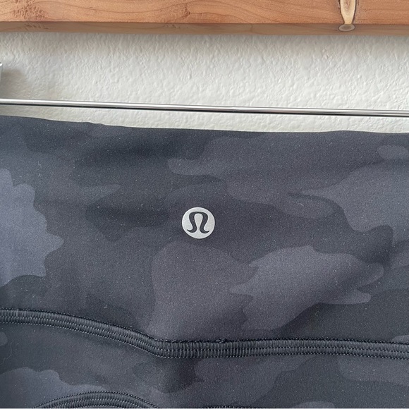 NWT Lululemon Invigorate High Rise Tight 25" Heritage 365 Camo Pockets Size 4 - Picture 6 of 13